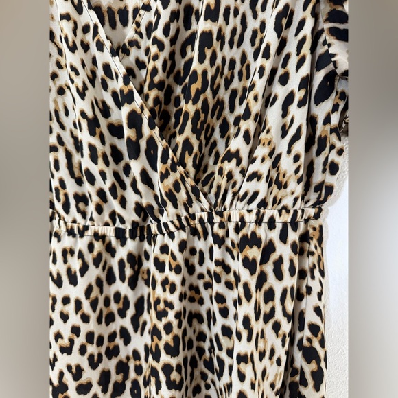 Worthington Leopard Print Flutter Sleeve Peplum Blouse (0X) - Picture 11 of 14